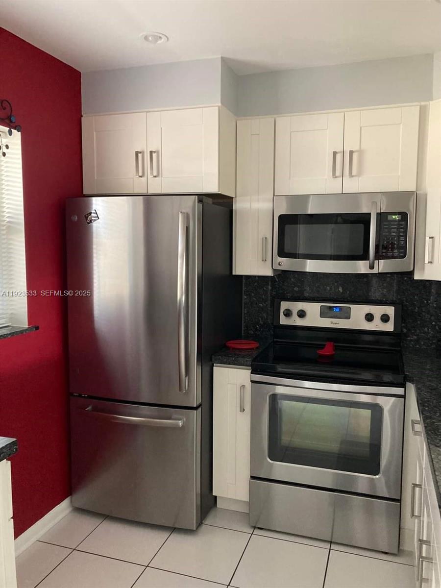 4341 NW 16th St # 308