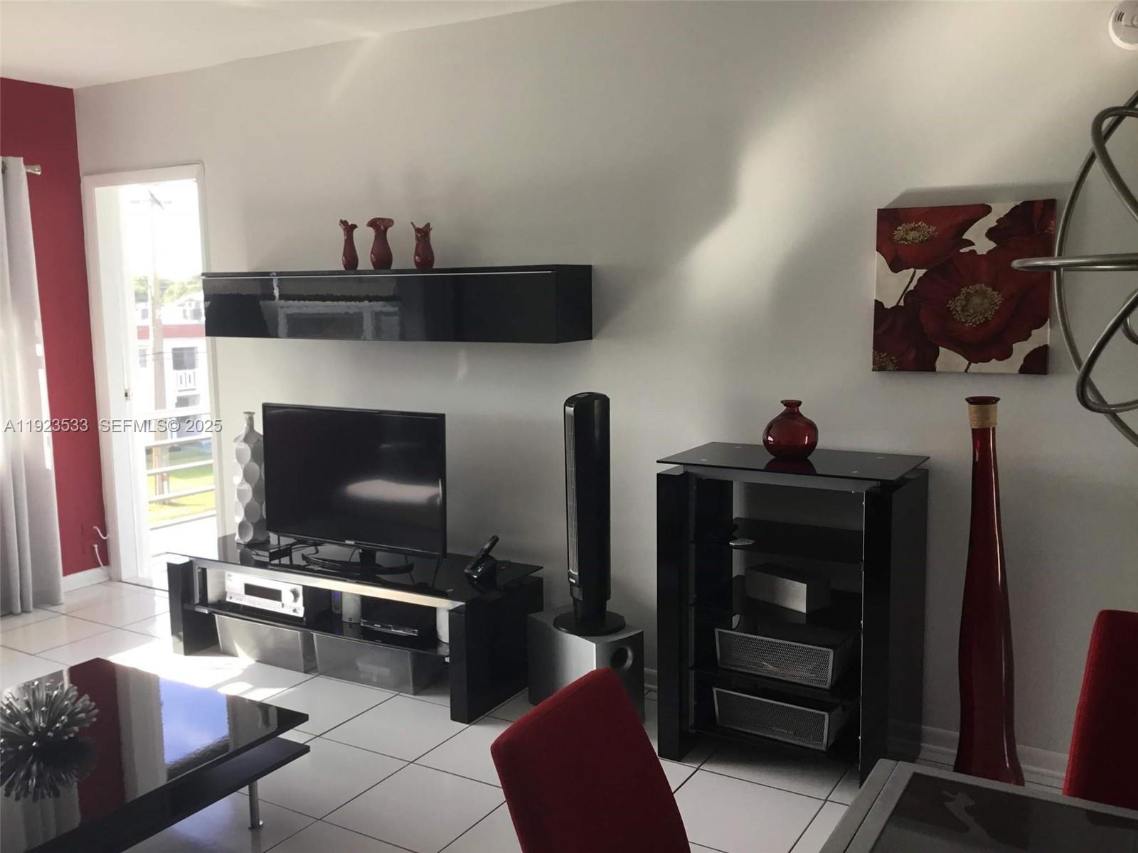 4341 NW 16th St # 308