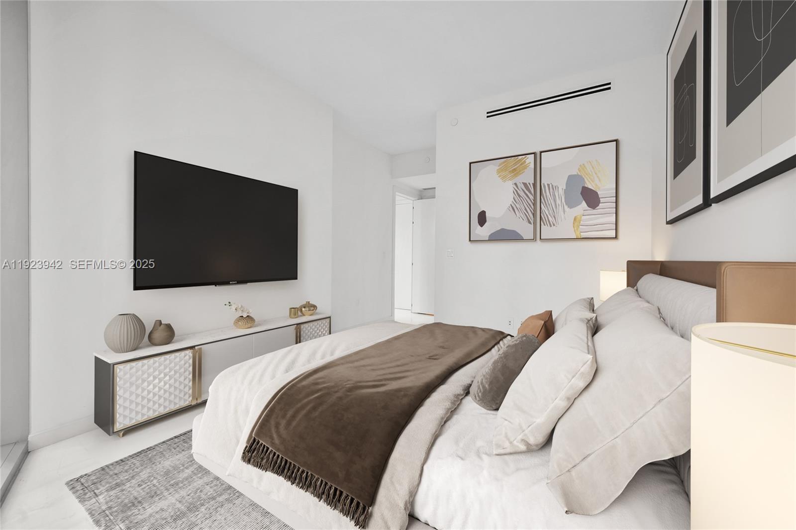 300 Biscayne Boulevard Way # 1106E