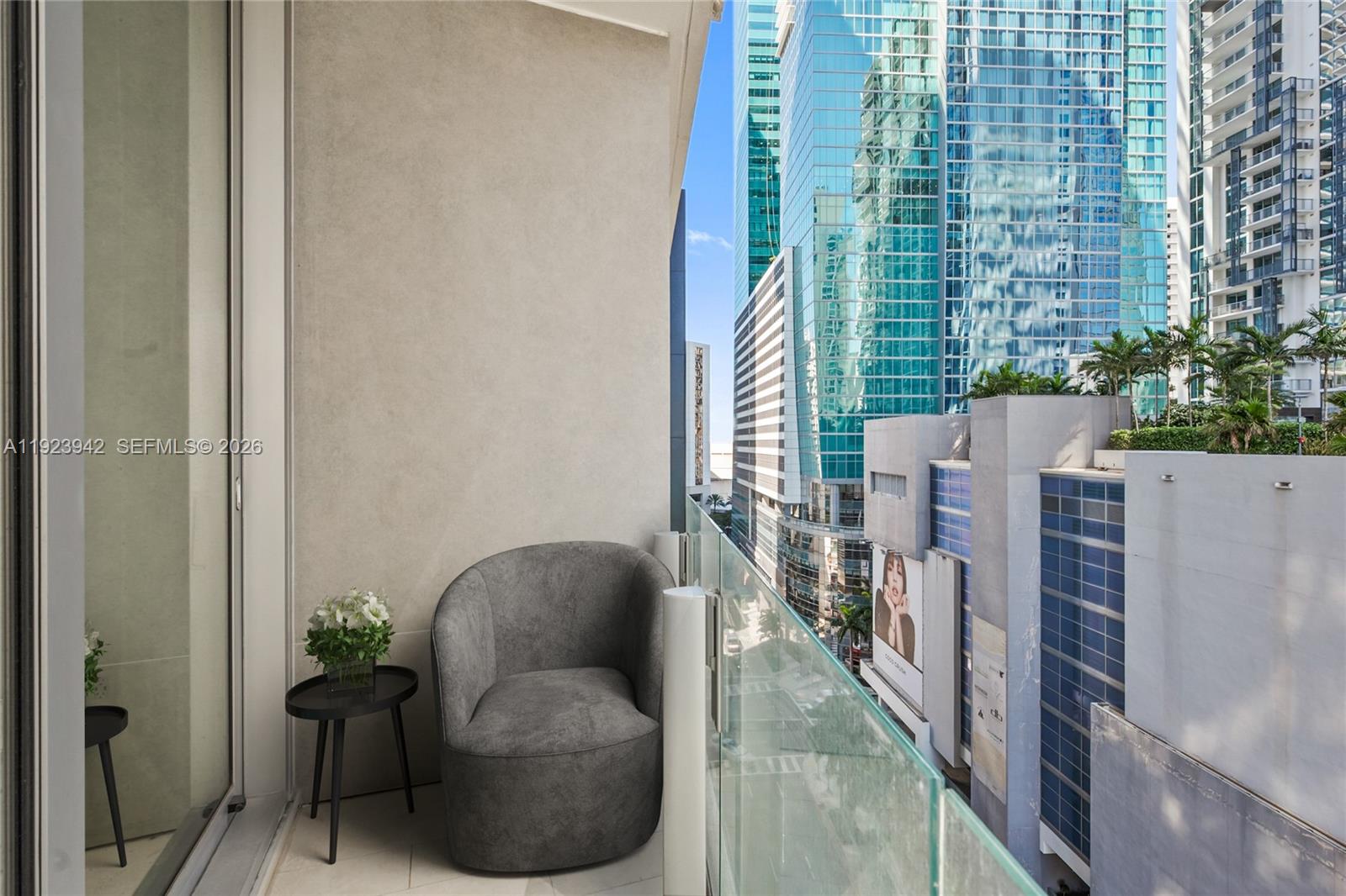 300 Biscayne Boulevard Way # 1106E