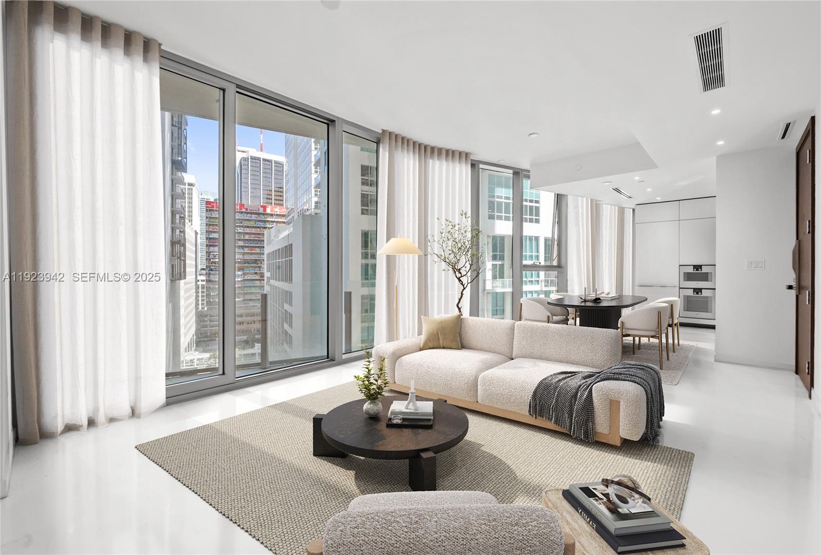 300 Biscayne Boulevard Way # 1106E