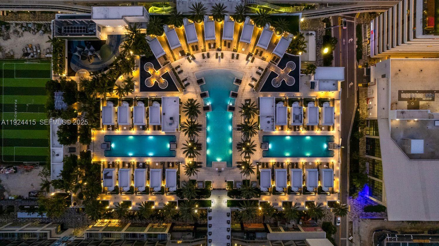 851 NE 1st Ave # 15 Unit: Cabana 15