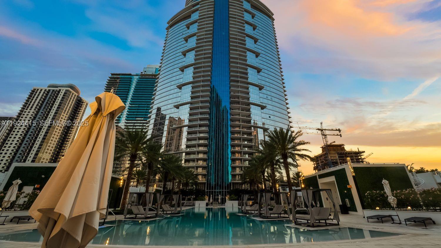 851 NE 1st Ave # 15 Unit: Cabana 15