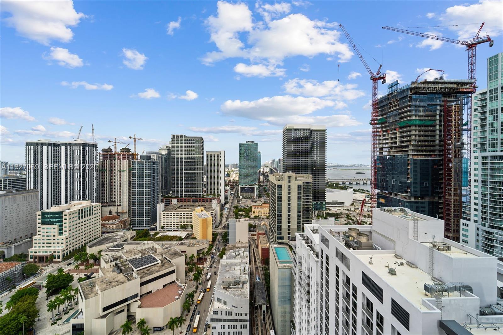 133 NE 2nd Ave # 1905