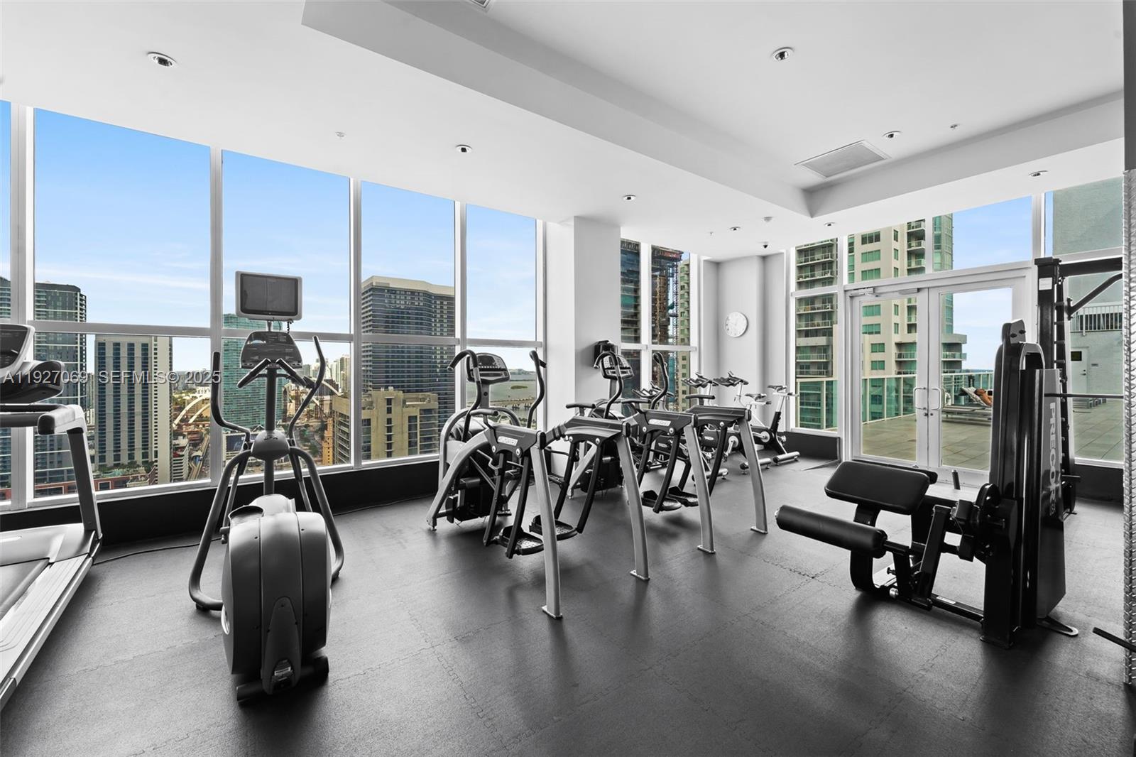 133 NE 2nd Ave # 1905