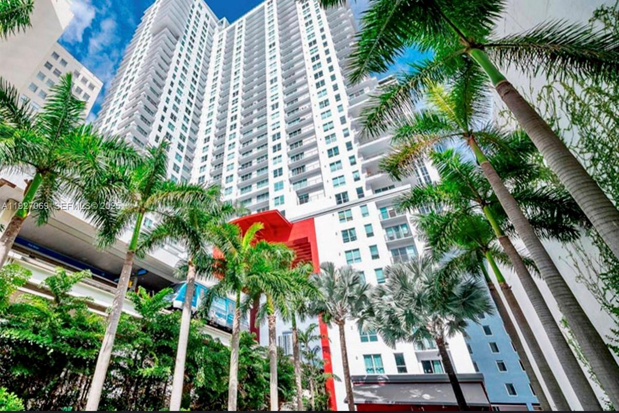 133 NE 2nd Ave # 1905