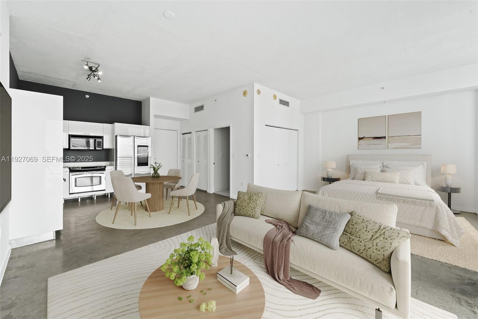 133 NE 2nd Ave # 1905