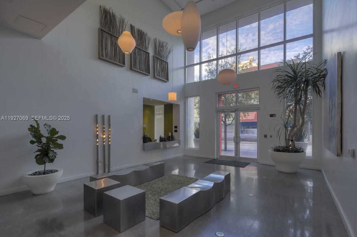 133 NE 2nd Ave # 1905