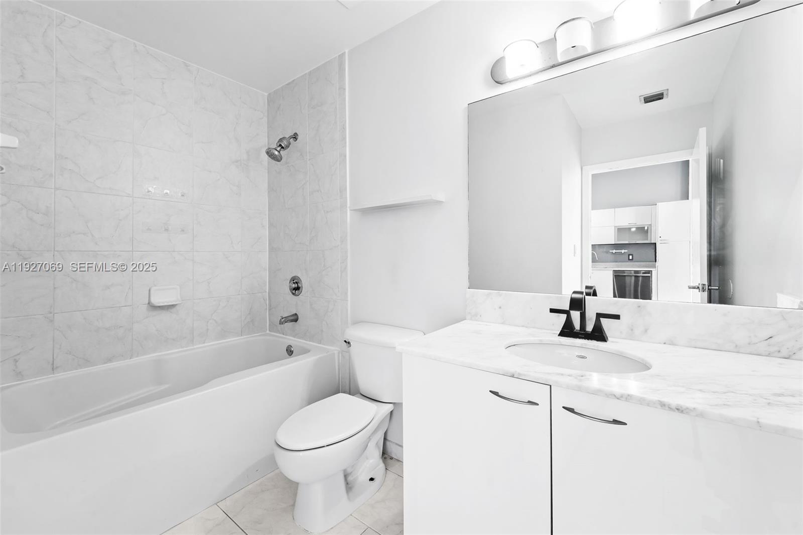 133 NE 2nd Ave # 1905