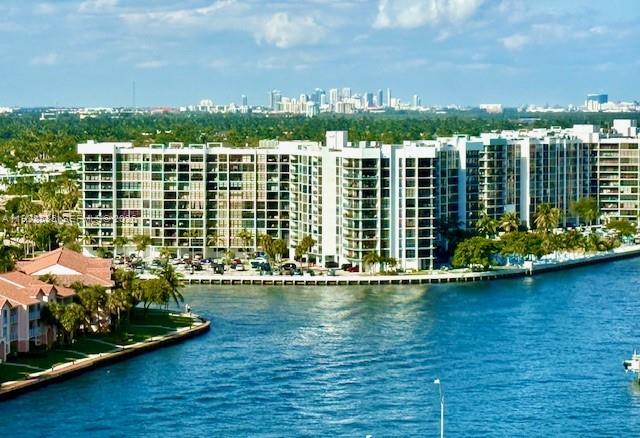 1833 S Ocean Dr # 1807