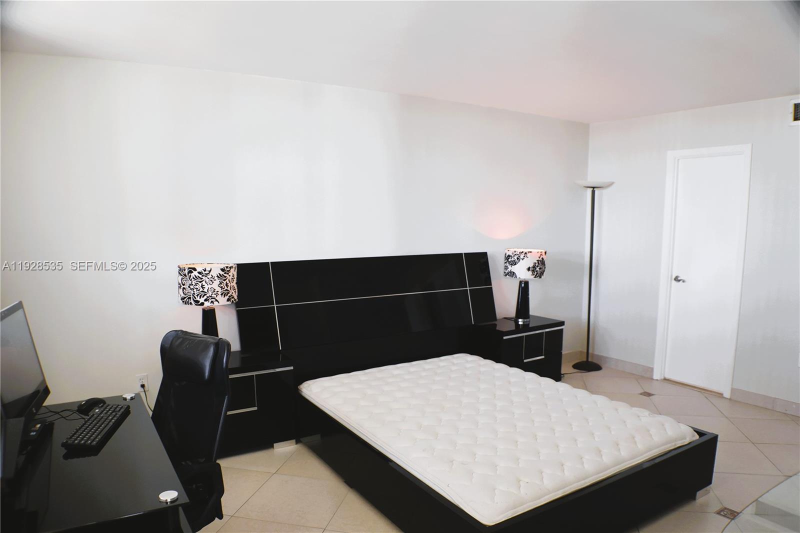 1833 S Ocean Dr # 1807