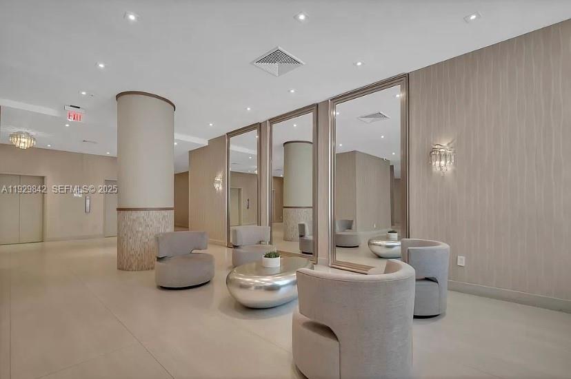 5401 Collins Ave # 411