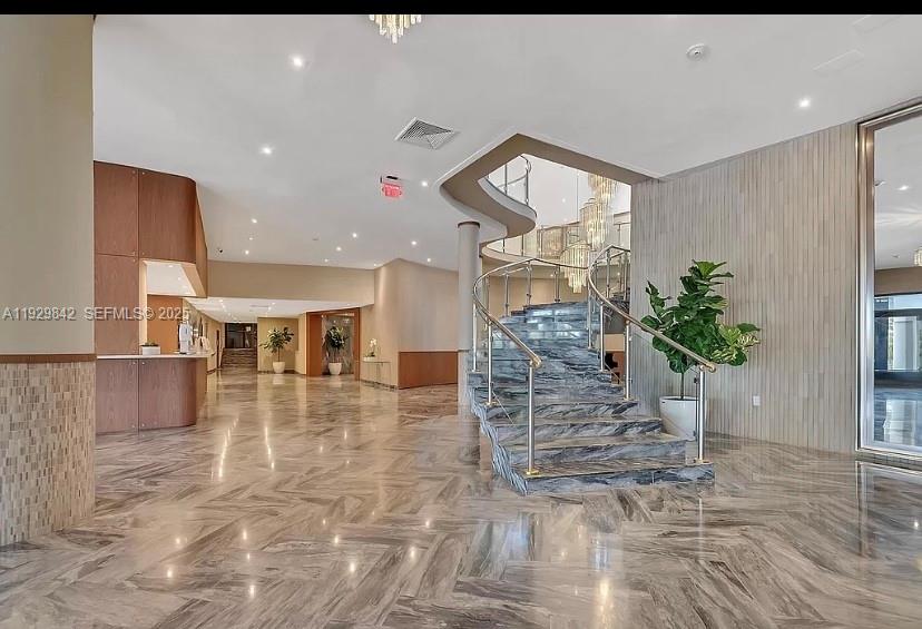 5401 Collins Ave # 411