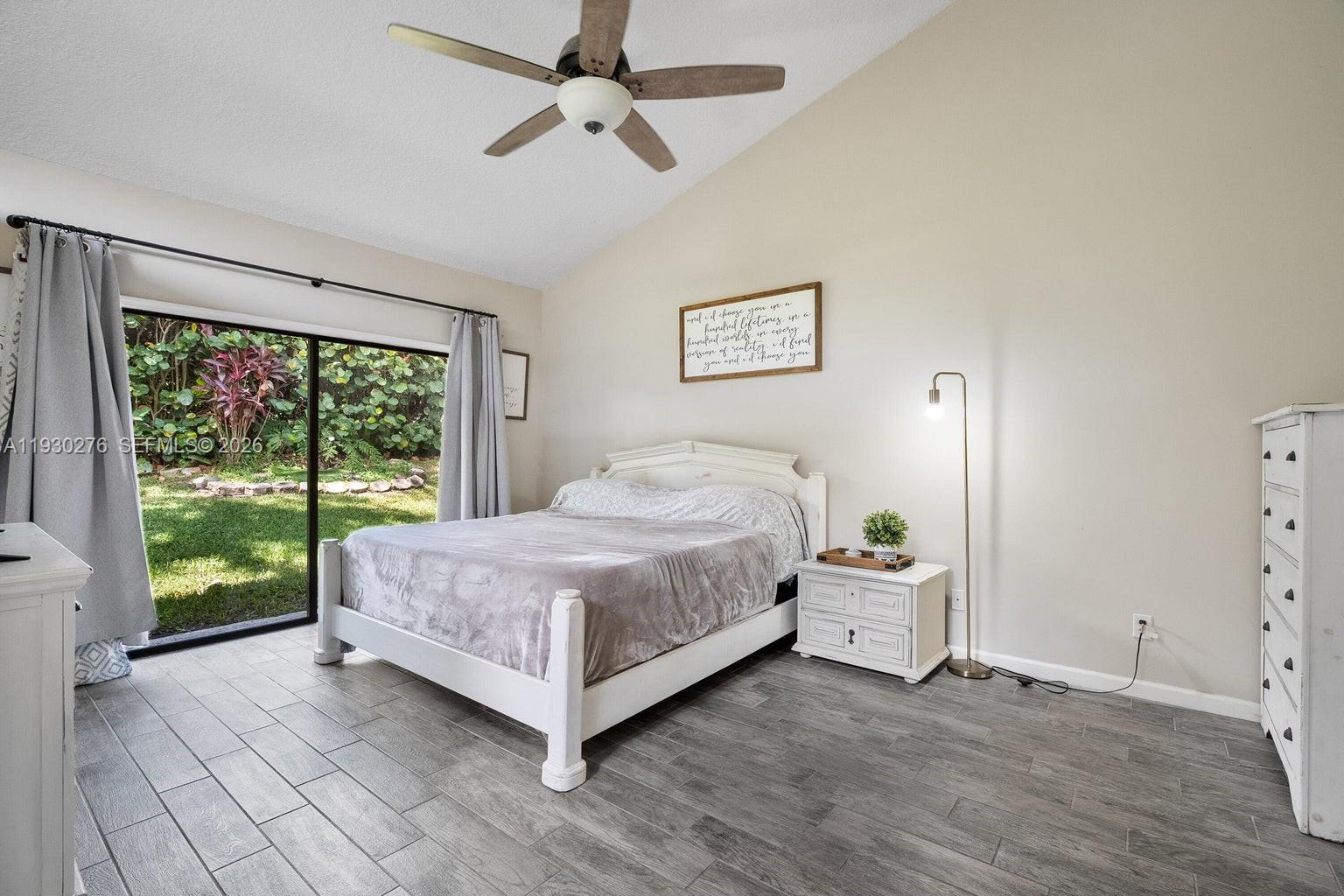 10370 SE Jupiter Narrows Drive
