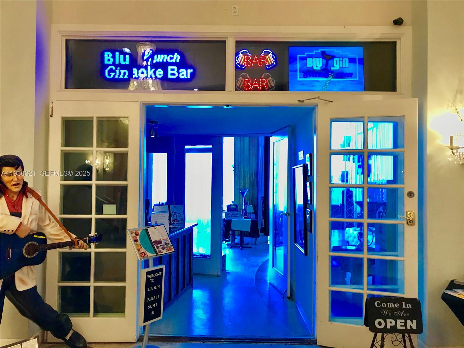 5445 Collins Ave # 1506