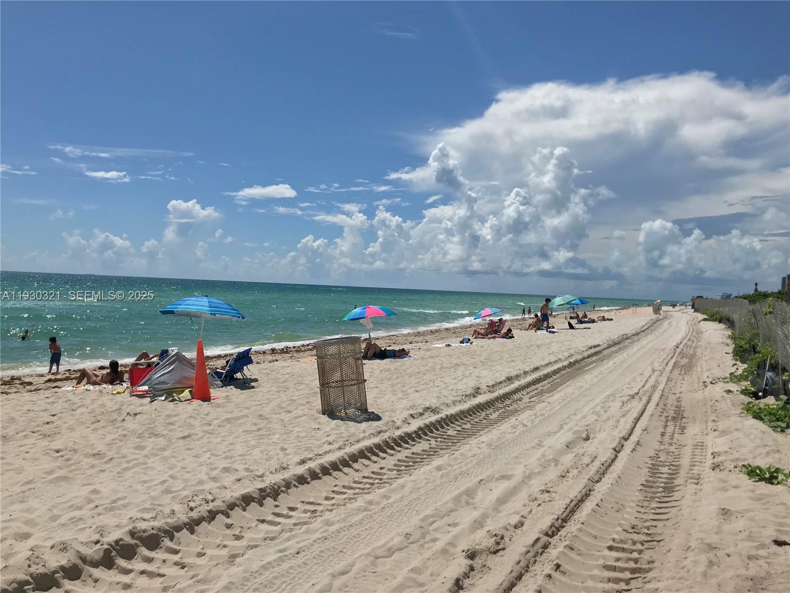 5445 Collins Ave # 1506