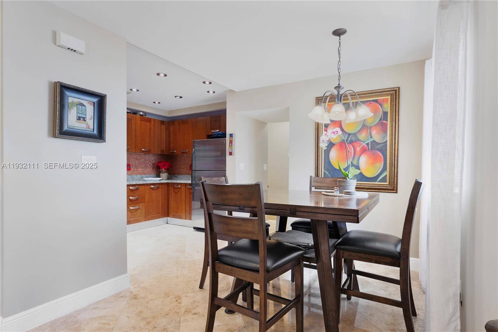 929 SW 11th St # 2 Unit: H-2