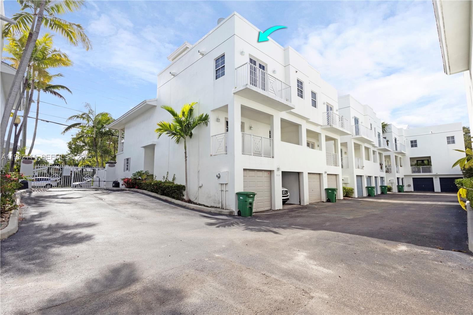 929 SW 11th St # 2 Unit: H-2