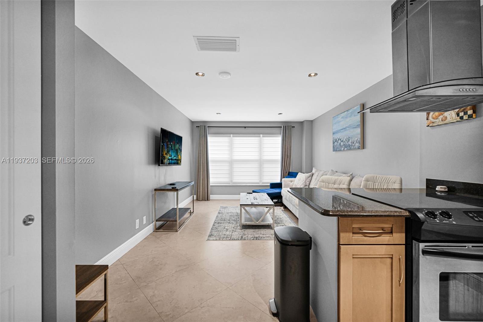 405 N Ocean Blvd # 103