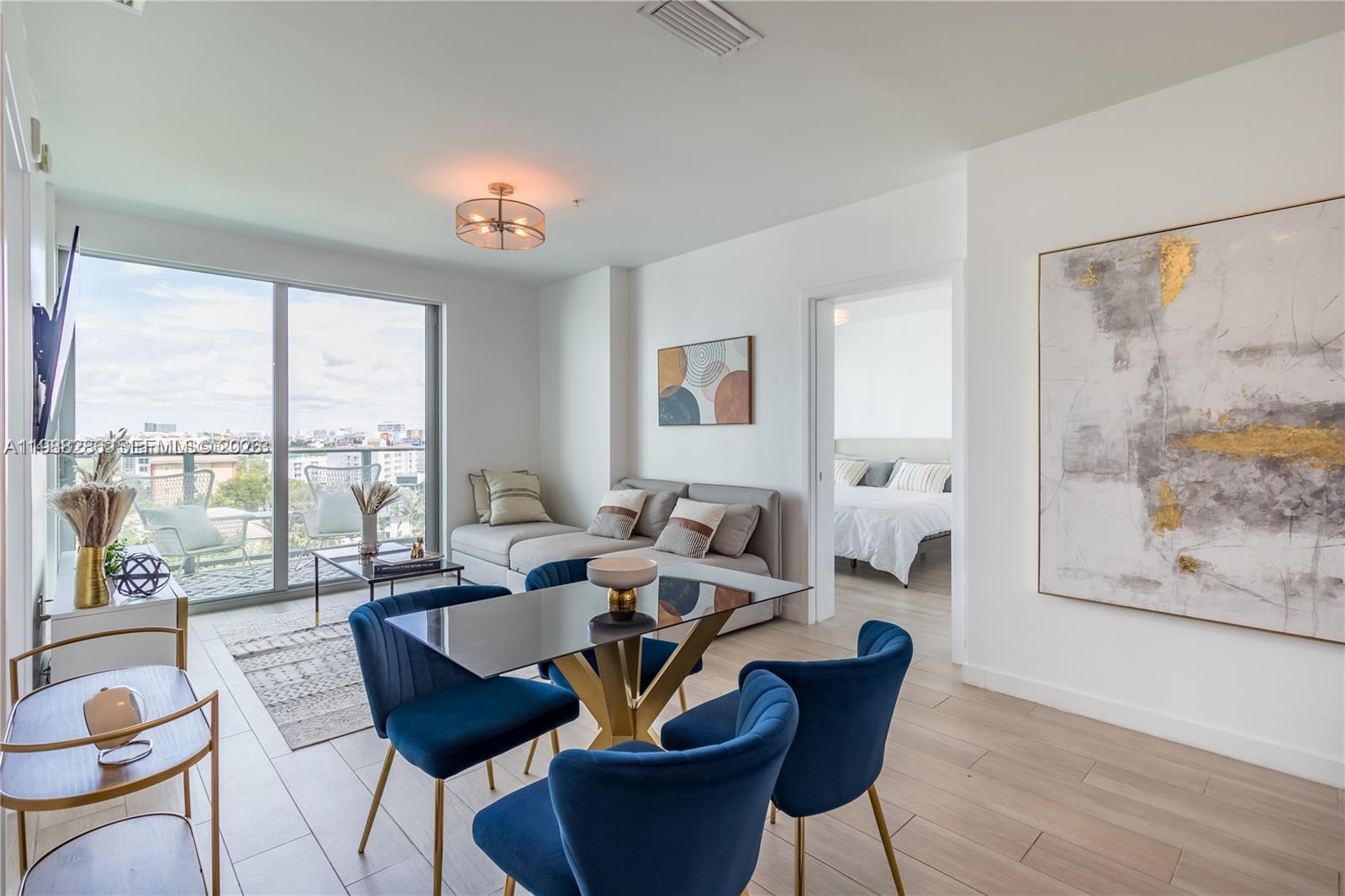 1600 SW 1st Ave # 810