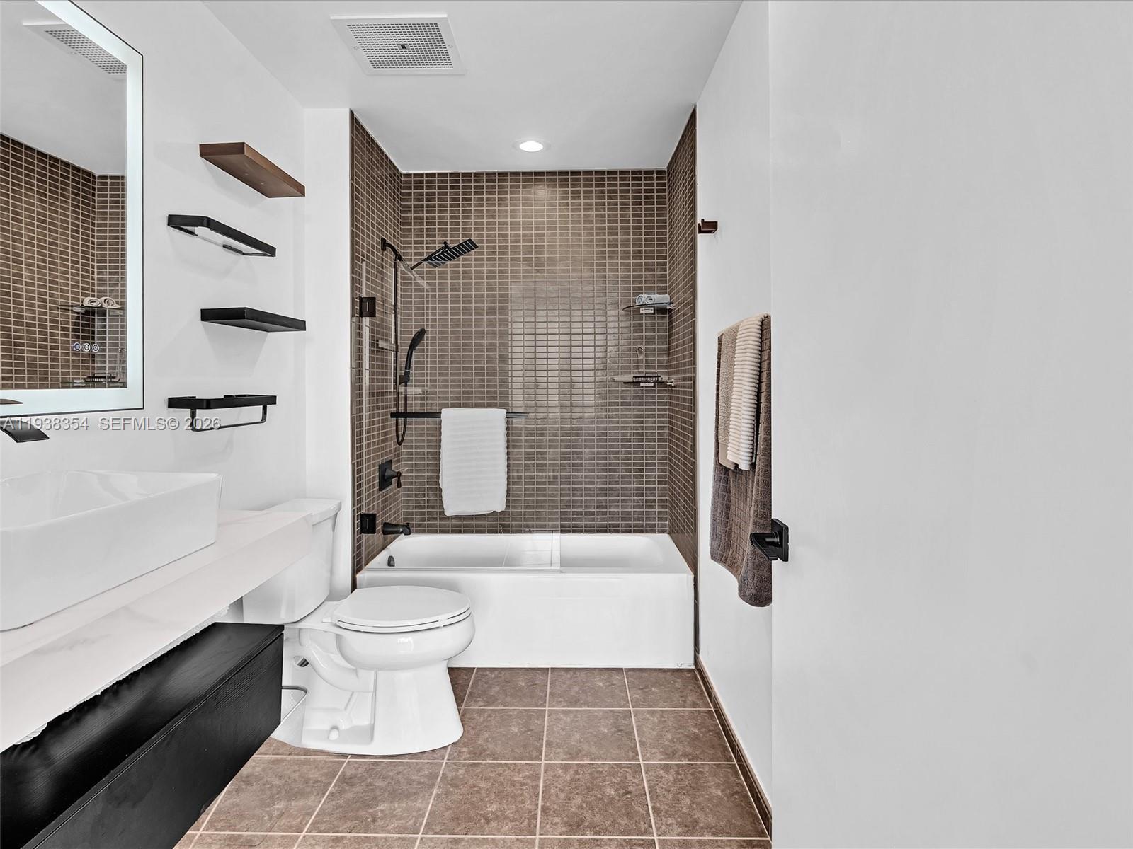 3470 E Coast Avenue H0504