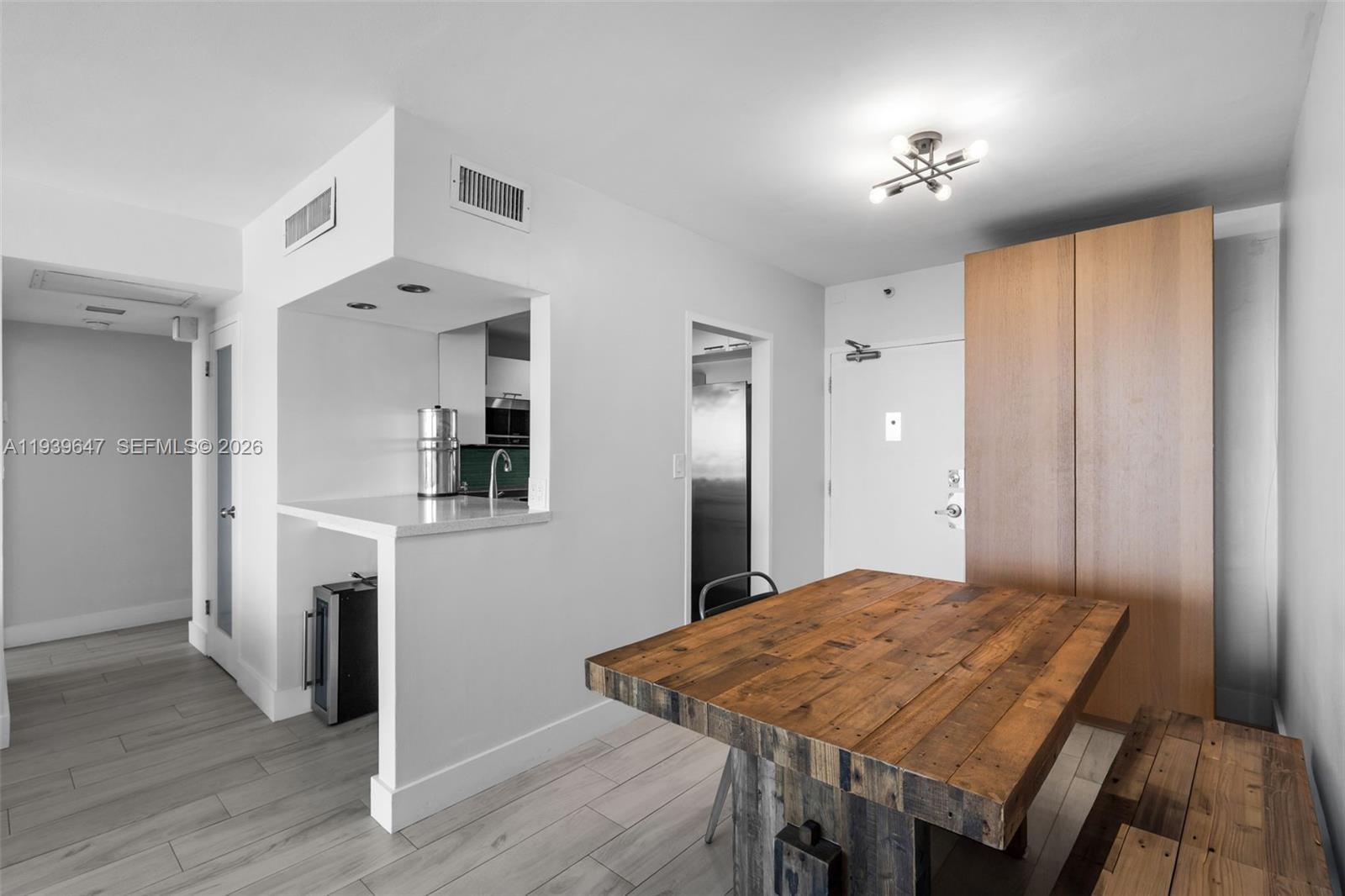 1200 West Ave # 910