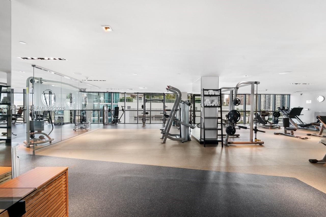 900 Biscayne Blvd # 3105