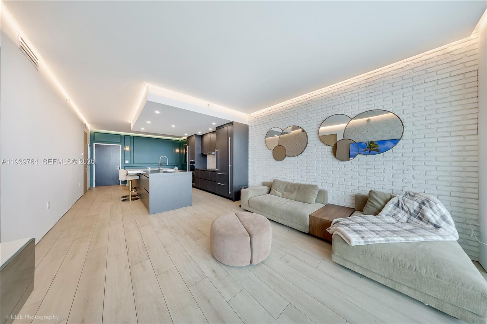 900 Biscayne Blvd # 3105