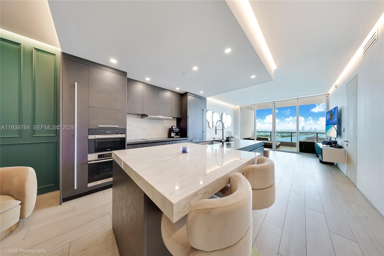 900 Biscayne Blvd # 3105