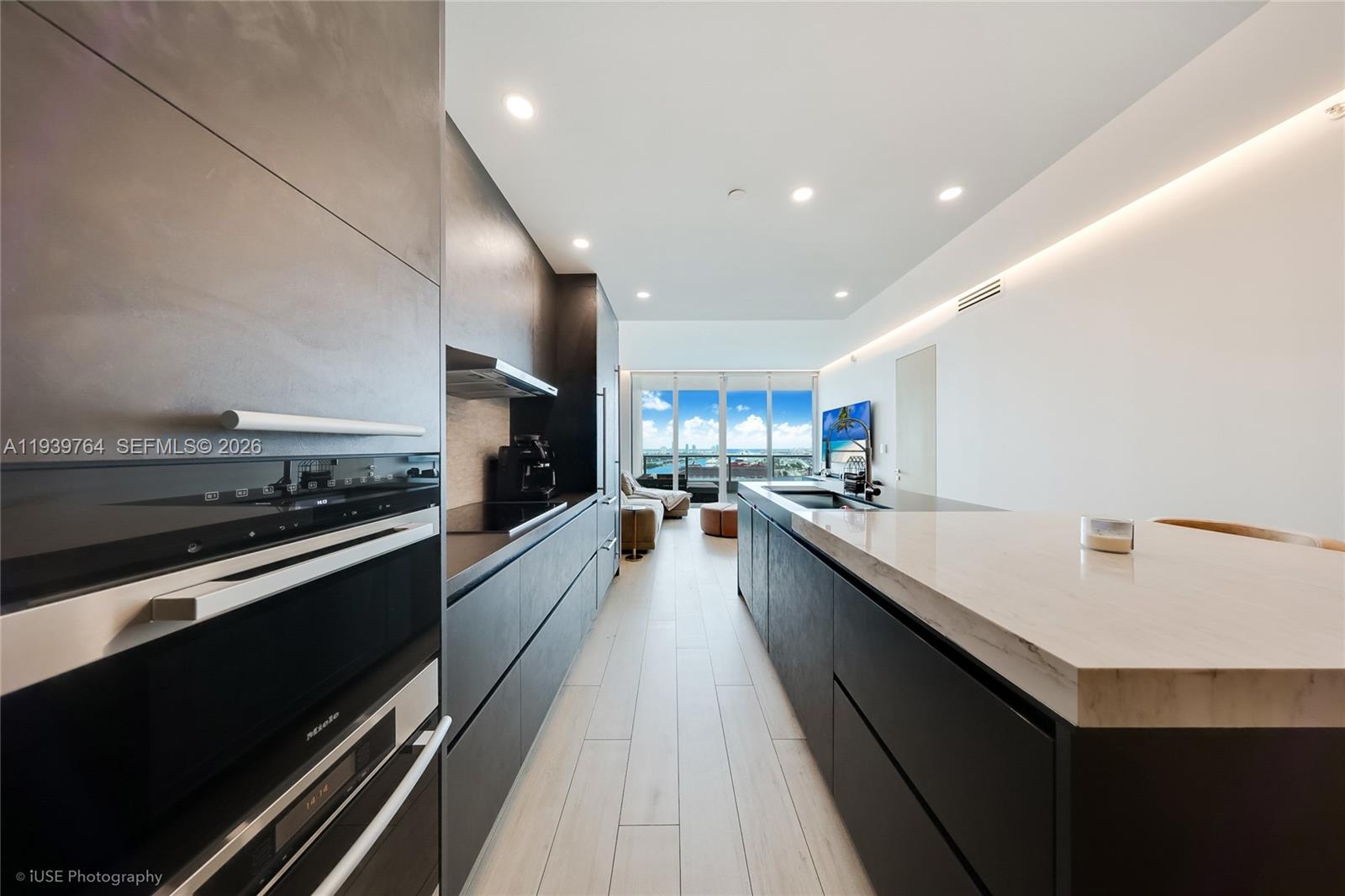 900 Biscayne Blvd # 3105