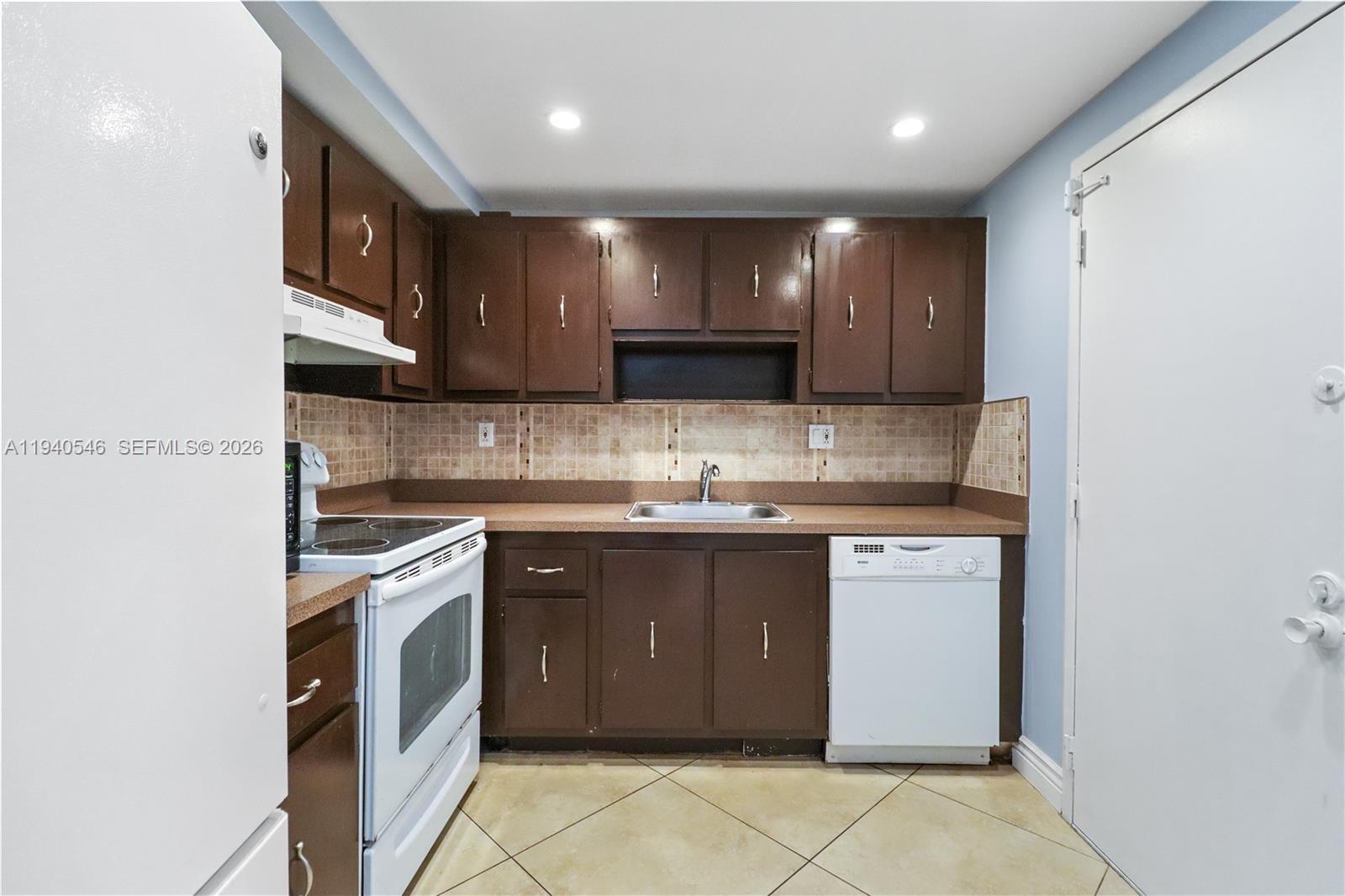 600 Three Islands Blvd # 519