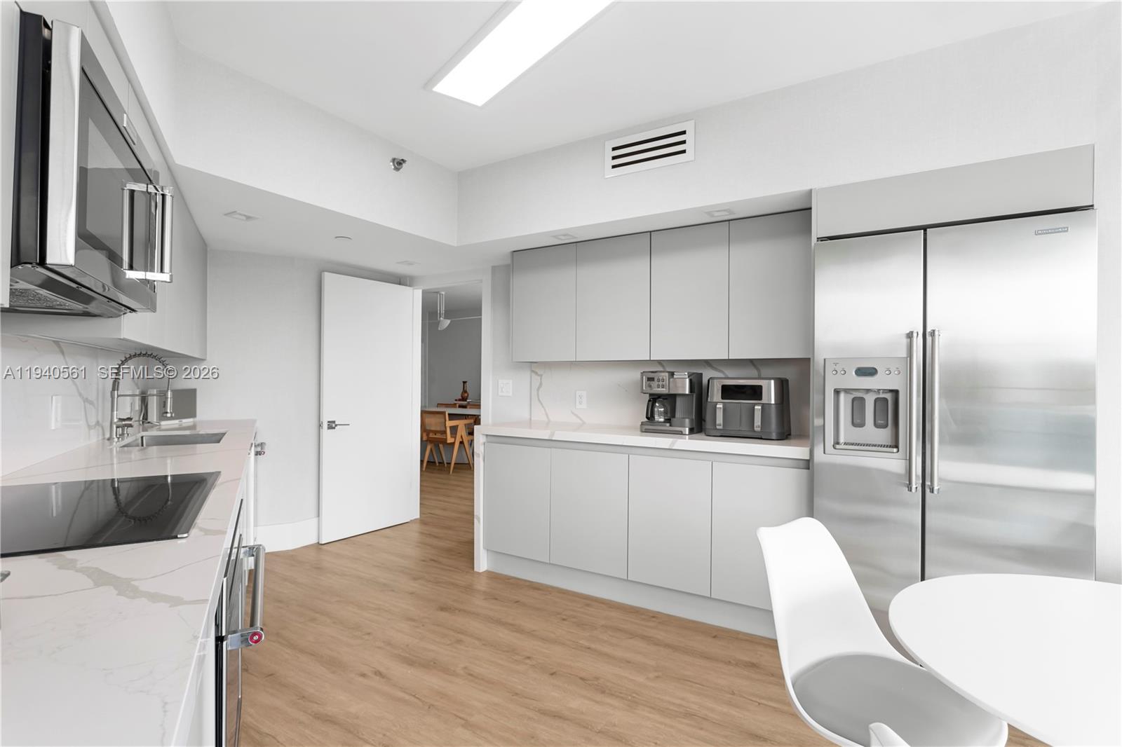 2127 Brickell Ave # 705