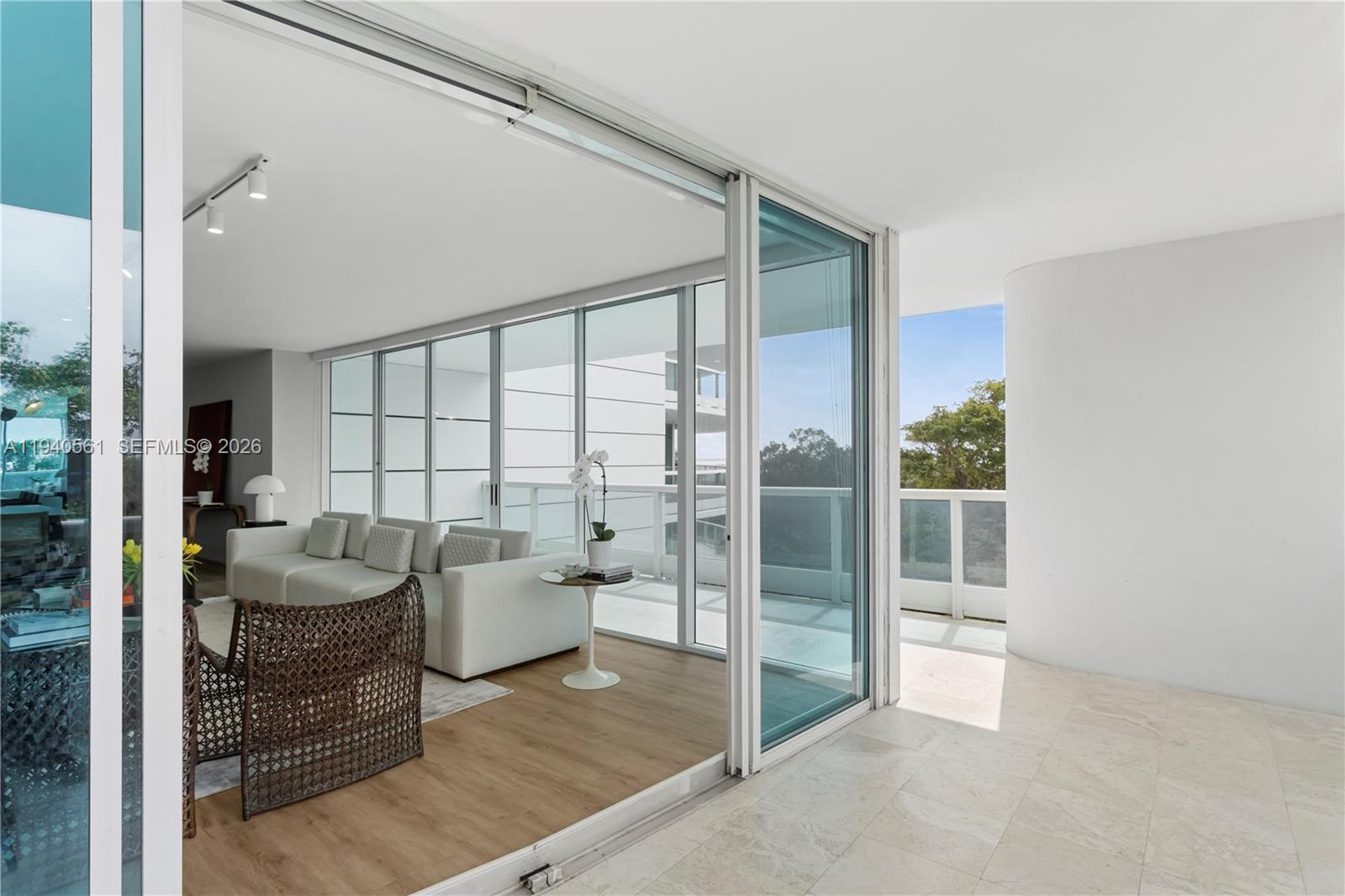 2127 Brickell Ave # 705