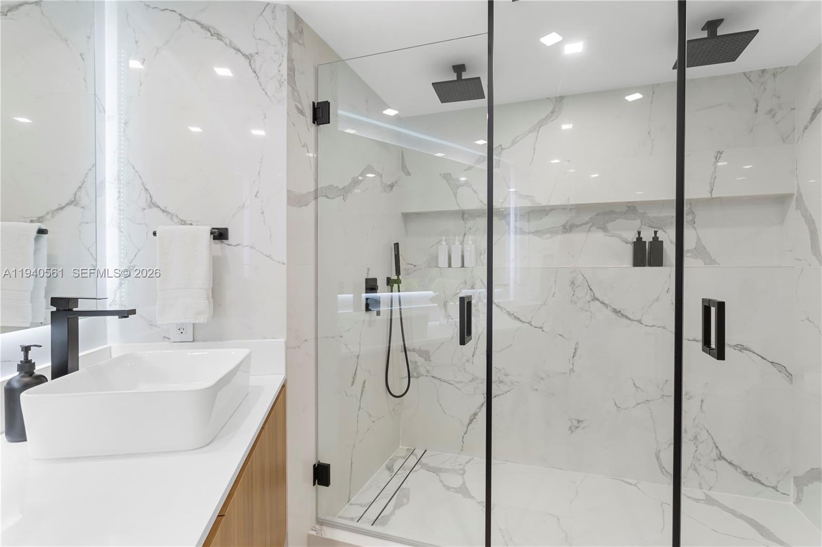 2127 Brickell Ave # 705