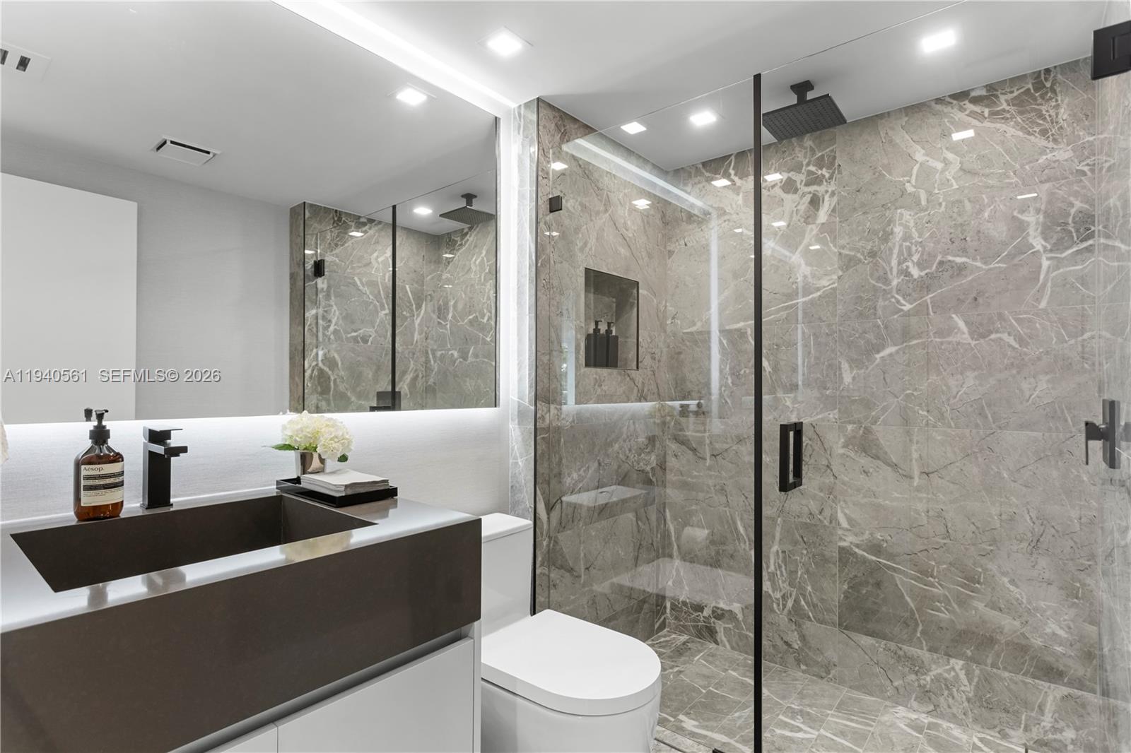 2127 Brickell Ave # 705