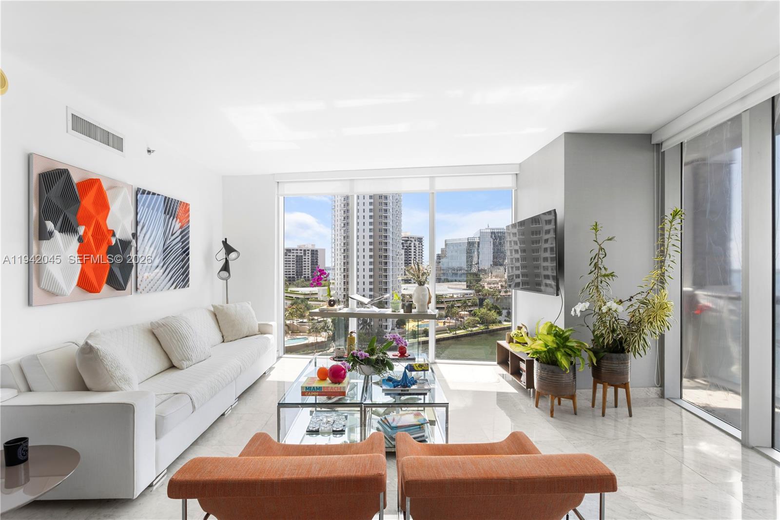 495 Brickell Ave # 1001