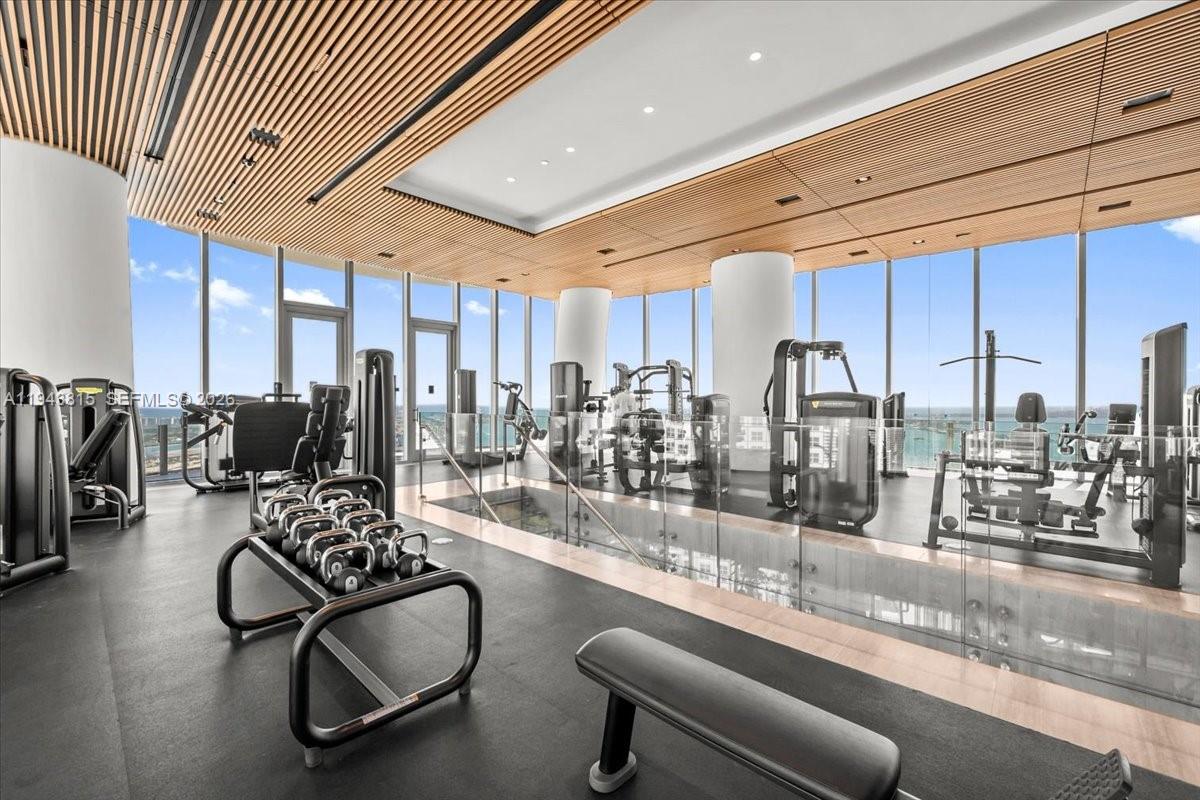 300 Biscayne Boulevard Way # 1106E