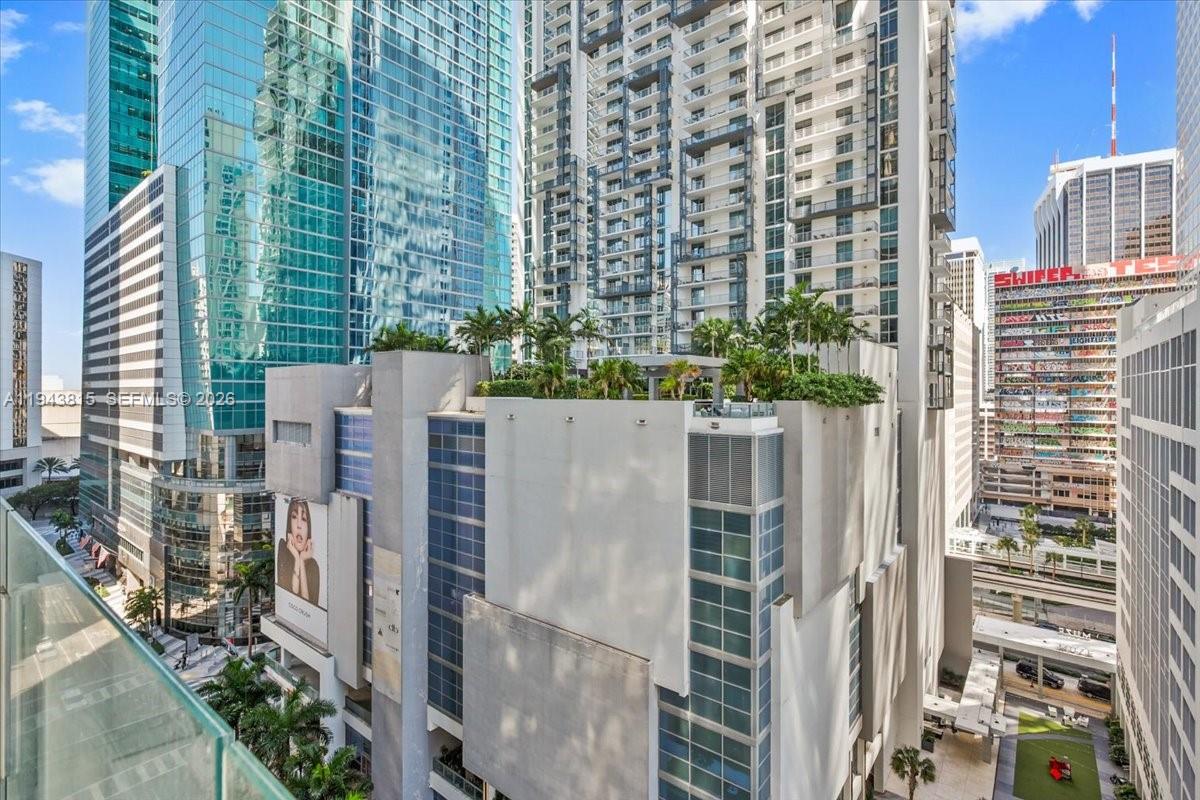 300 Biscayne Boulevard Way # 1106E