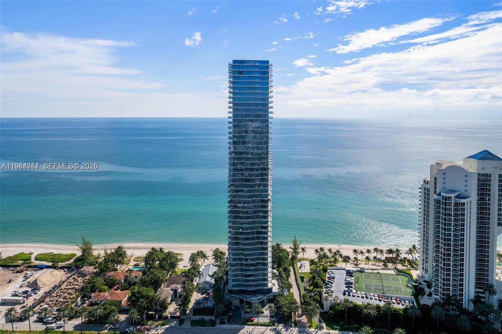 19575 Collins Ave # 12