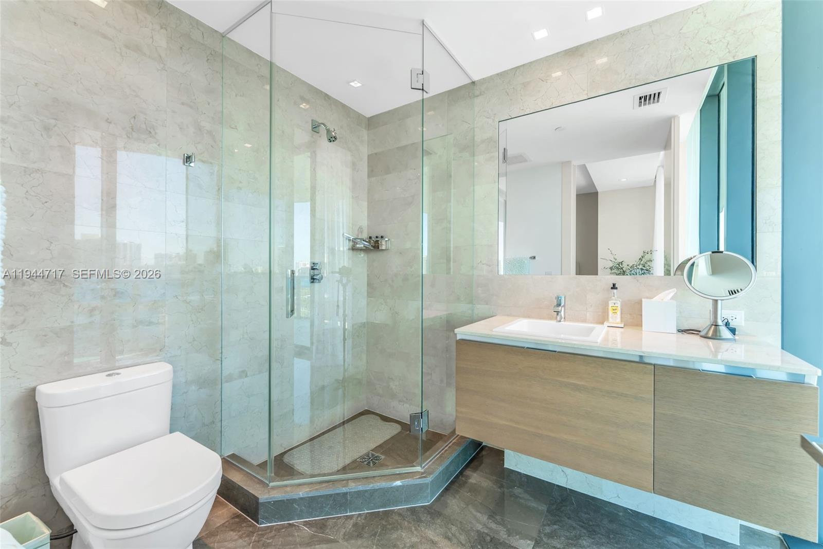 19575 Collins Ave # 12