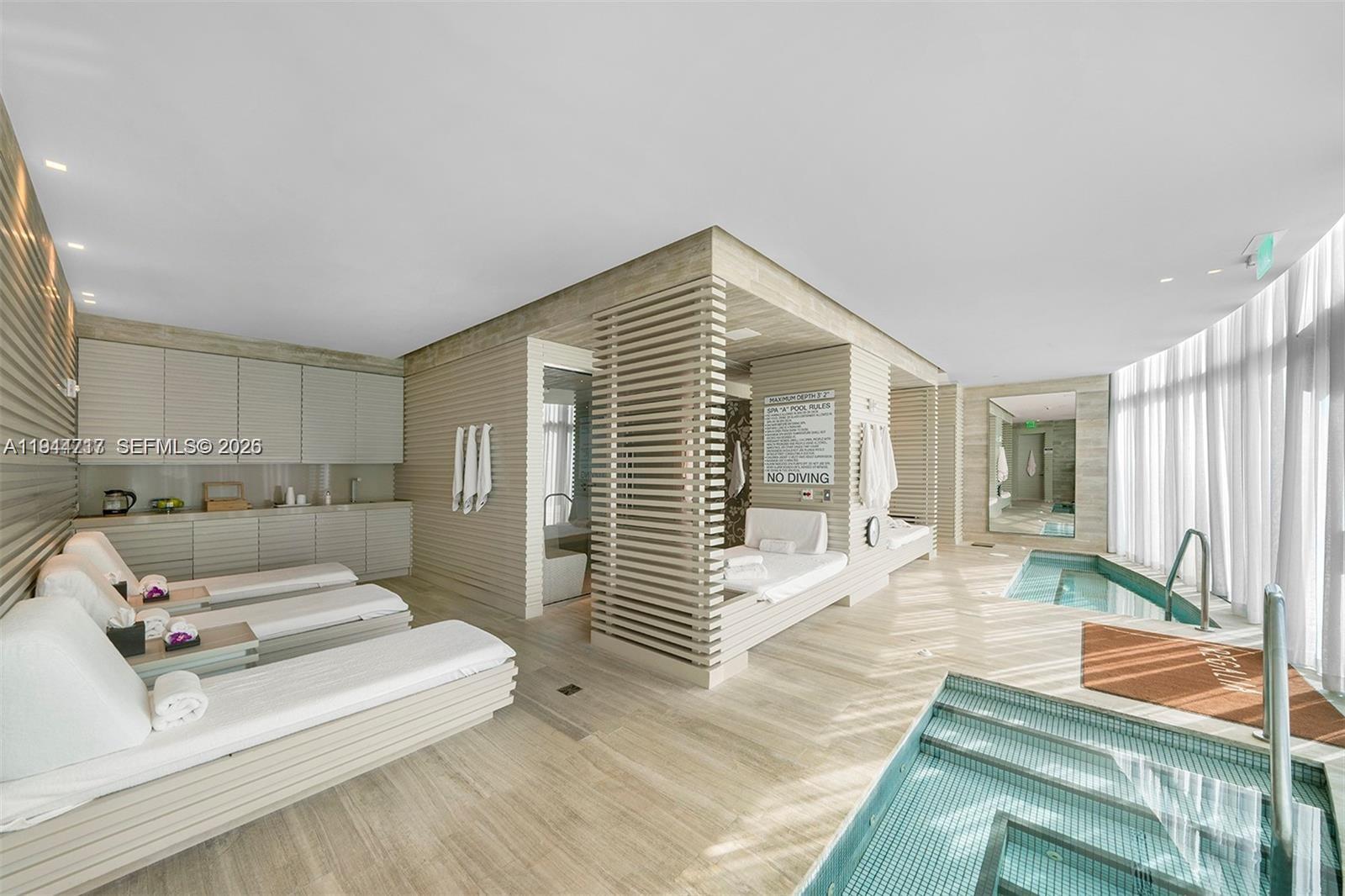 19575 Collins Ave # 12