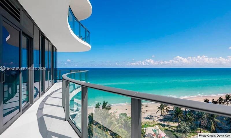 19575 Collins Ave # 12