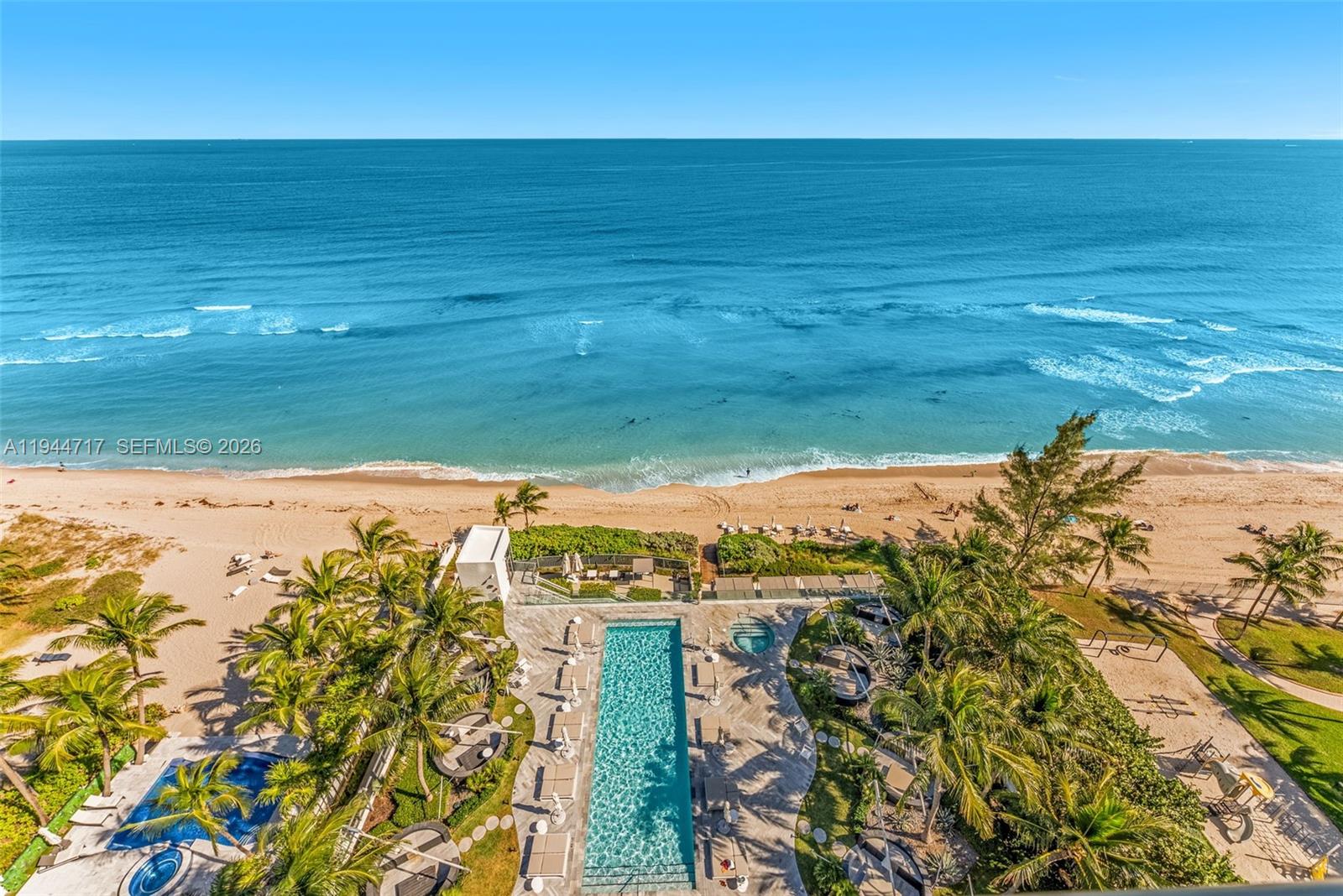 19575 Collins Ave # 12