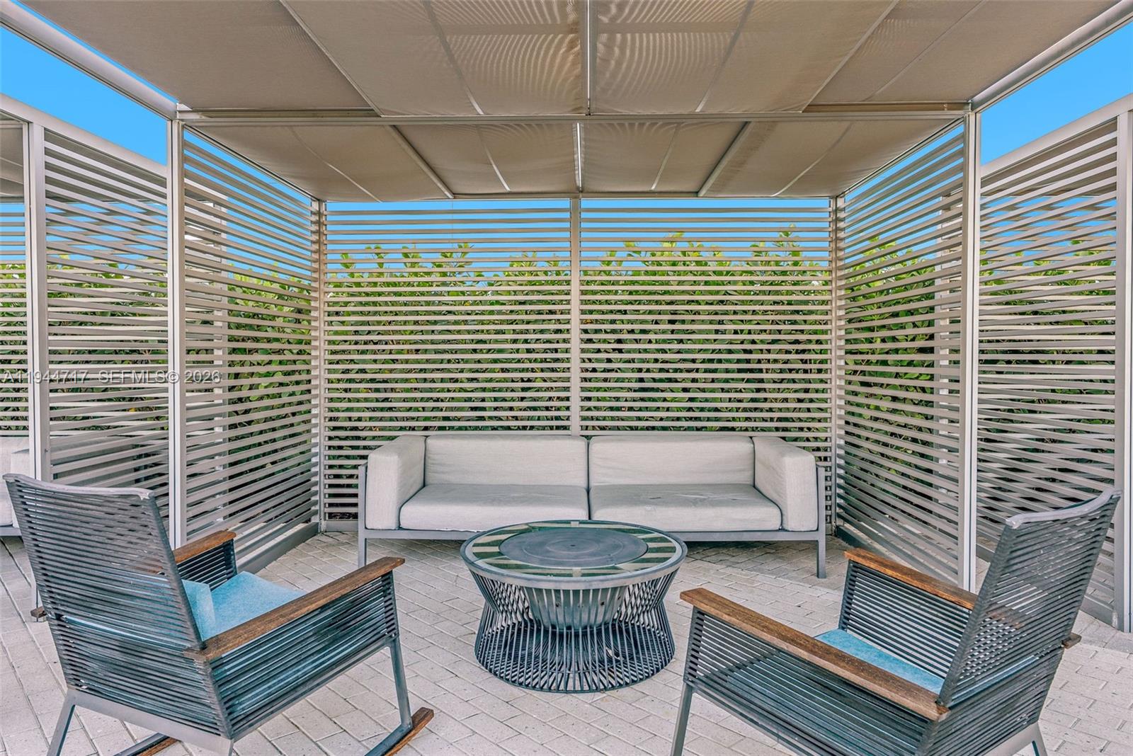 19575 Collins Ave # 12