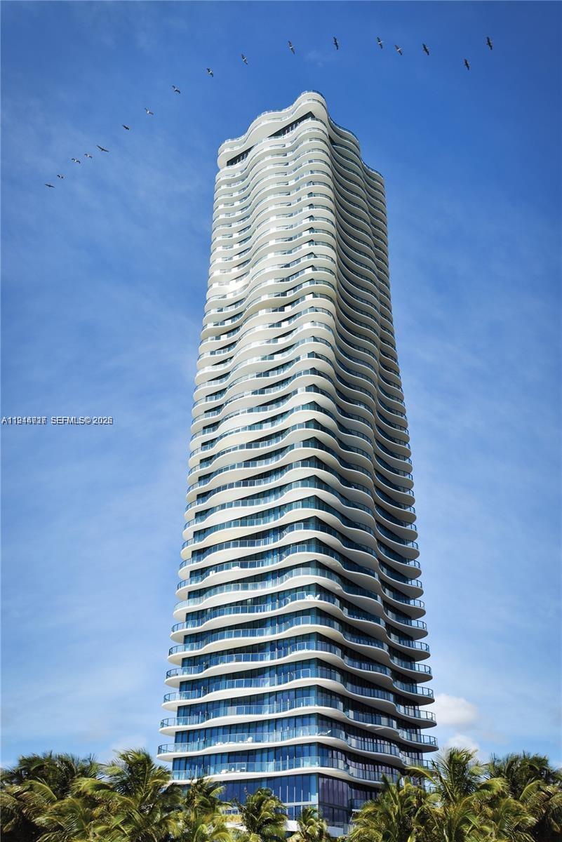 19575 Collins Ave # 12