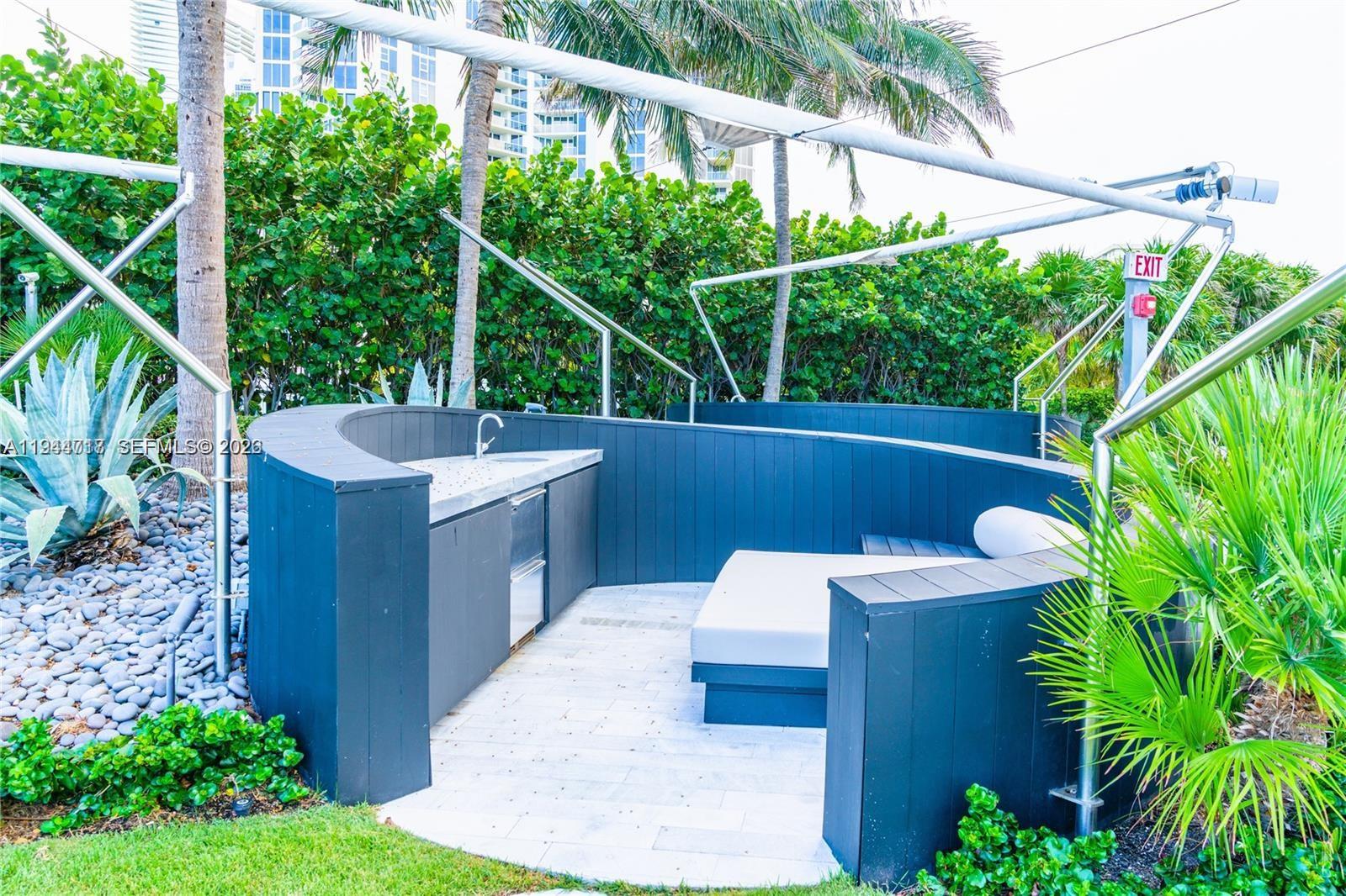 19575 Collins Ave # 12