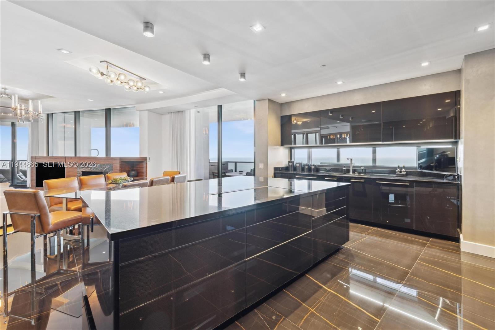 18555 Collins Ave # 2601
