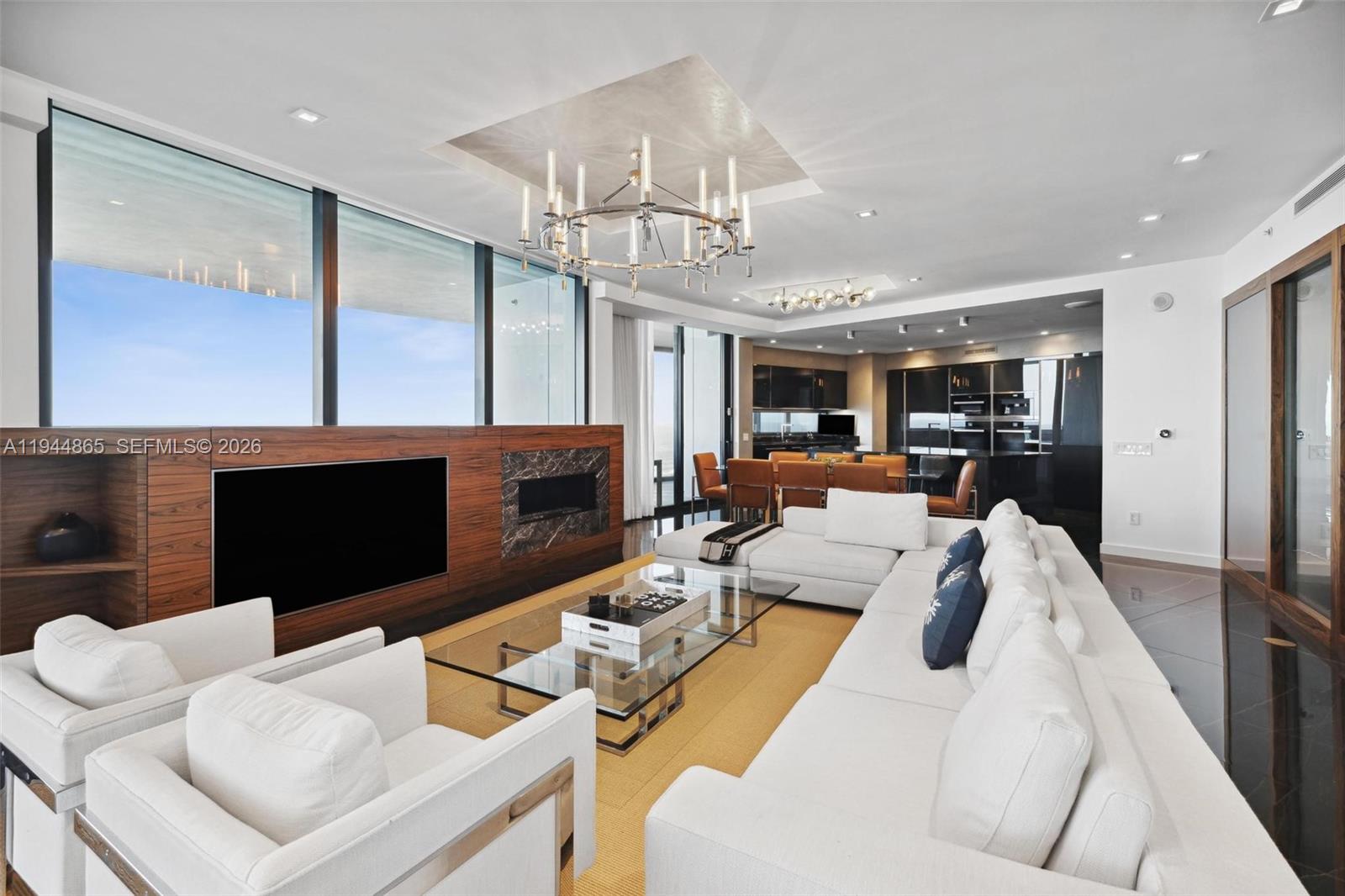18555 Collins Ave # 2601