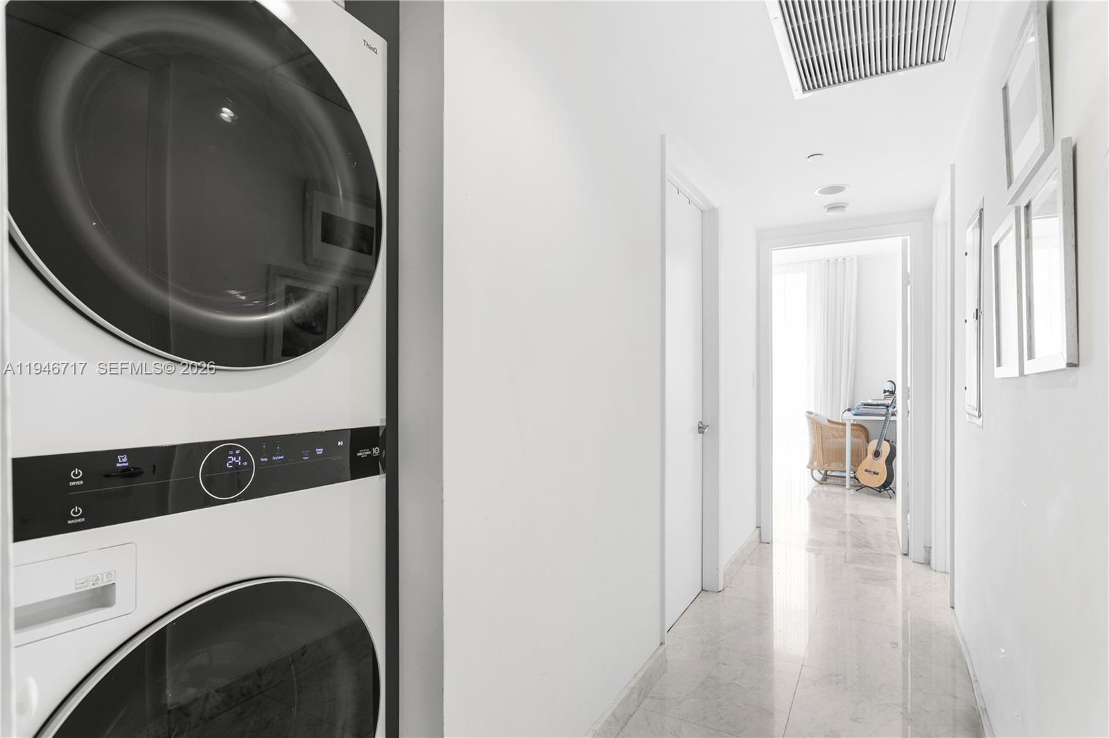 495 Brickell Ave # 1001