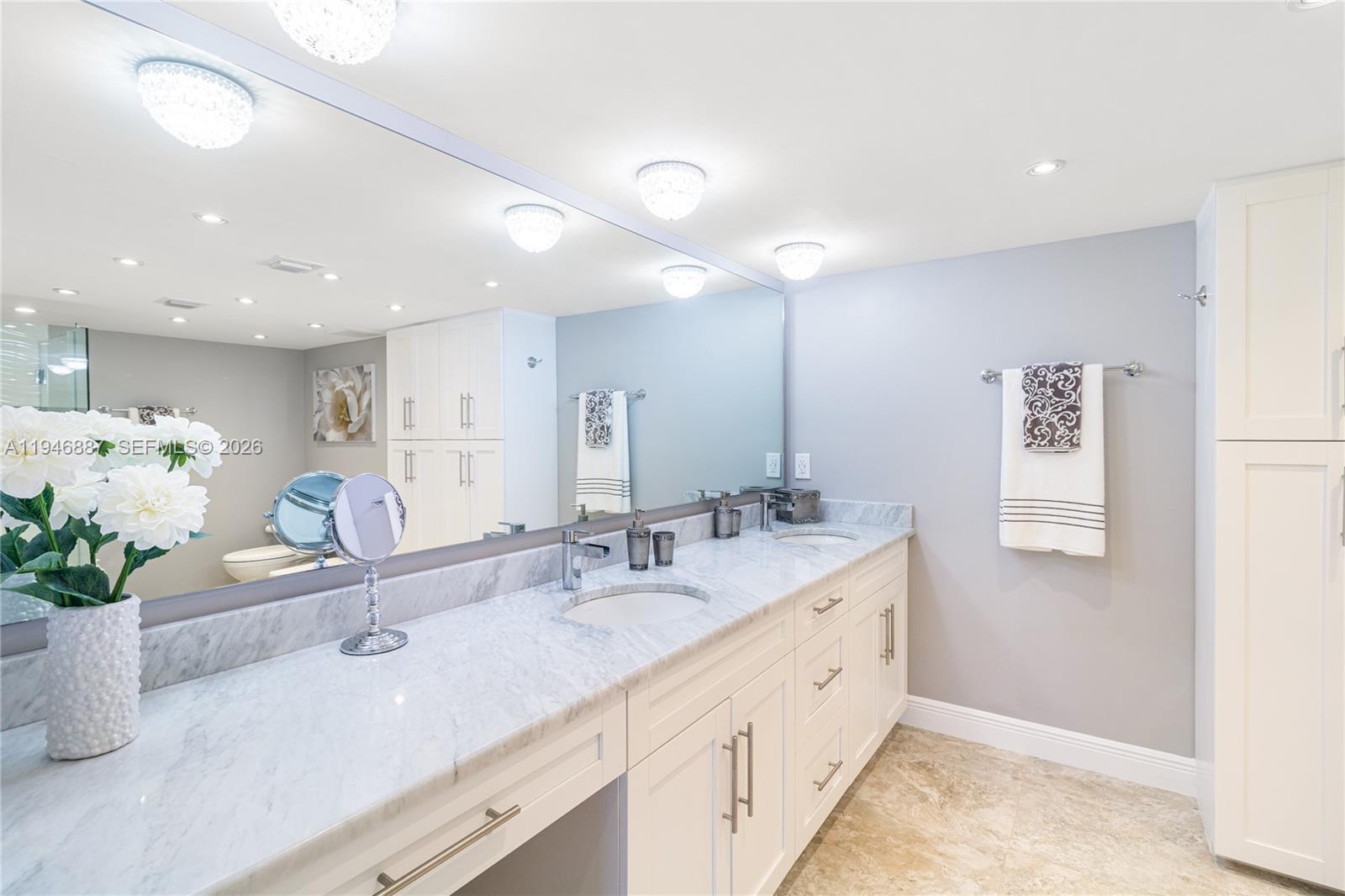 6061 Collins Ave # 6F